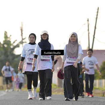 Runner Photo 7683135