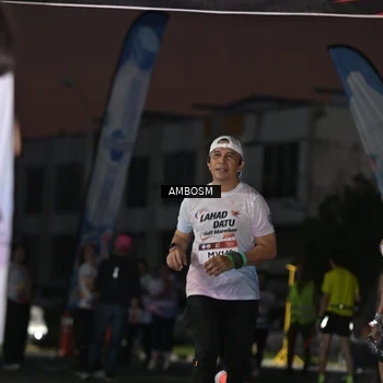 Runner Photo 7683151