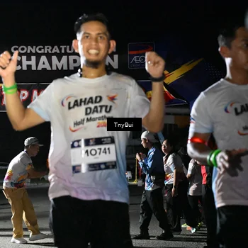 Runner Photo 7683160