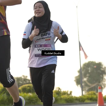 Runner Photo 7683176