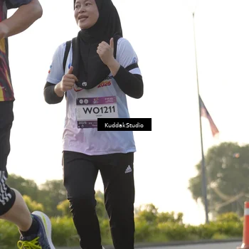 Runner Photo 7683179