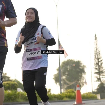 Runner Photo 7683188