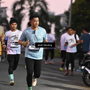 Runner Photo 7683194