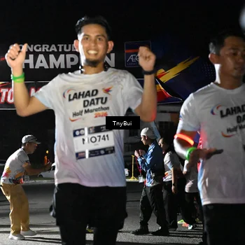 Runner Photo 7683215