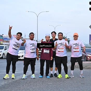 Runner Photo 7683238