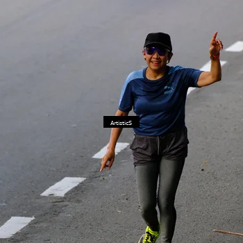 Runner Photo 7683258
