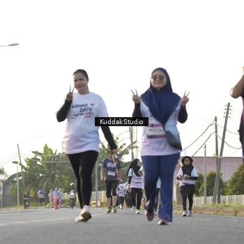 Runner Photo 7683289