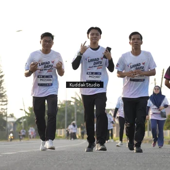 Runner Photo 7683294