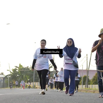 Runner Photo 7683296