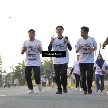 Runner Photo 7683301