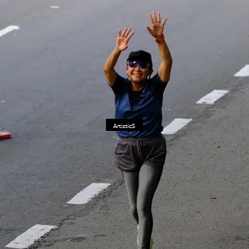 Runner Photo 7683302