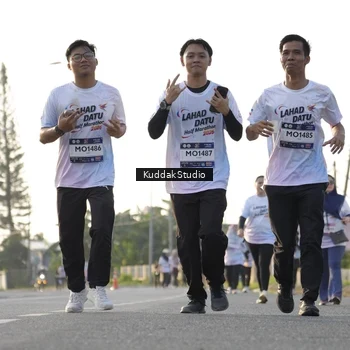 Runner Photo 7683305