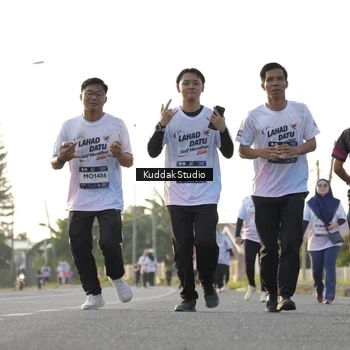 Runner Photo 7683310
