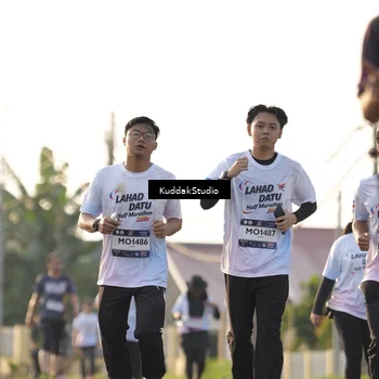 Runner Photo 7683318