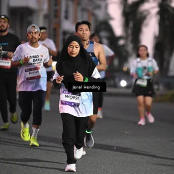 Runner Photo 7683330