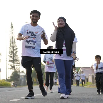 Runner Photo 7683404