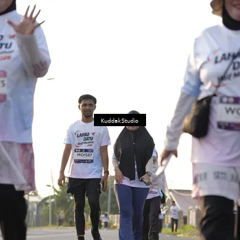 Runner Photo 7683409