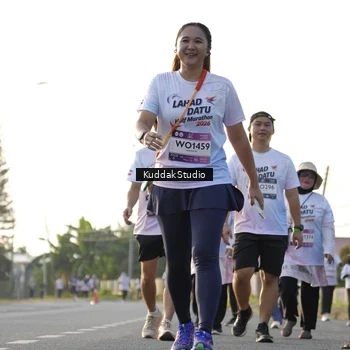 Runner Photo 7683466