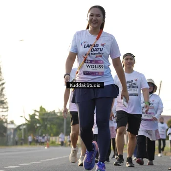 Runner Photo 7683467