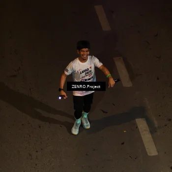 Runner Photo 7683473