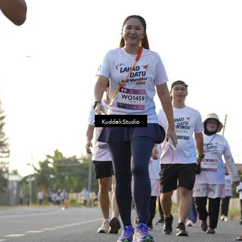 Runner Photo 7683477