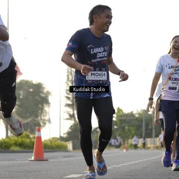 Runner Photo 7683487