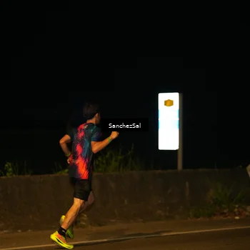 Runner Photo 7683490