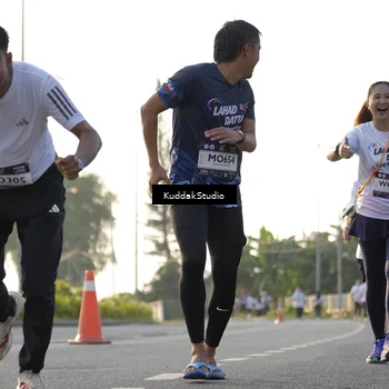 Runner Photo 7683498