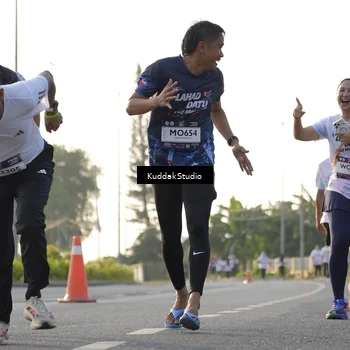 Runner Photo 7683499