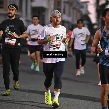 Runner Photo 7683513