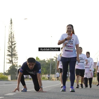 Runner Photo 7683515