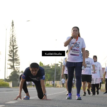 Runner Photo 7683516