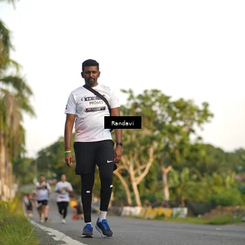 Runner Photo 7683517