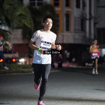 Runner Photo 7683528