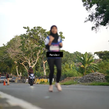 Runner Photo 7683540