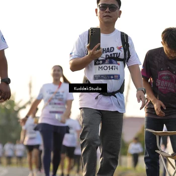 Runner Photo 7683547
