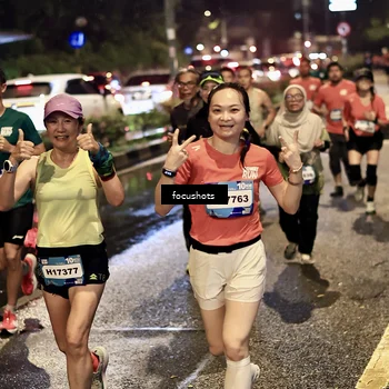 Runner Photo 7683596