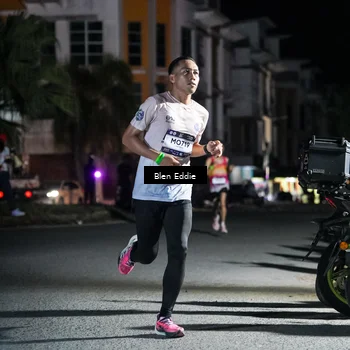 Runner Photo 7683603