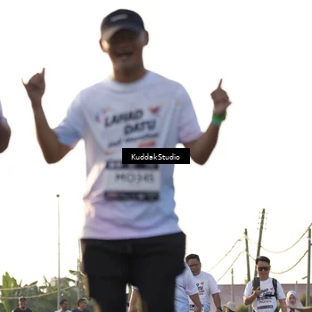 Runner Photo 7683608