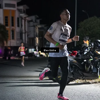 Runner Photo 7683613