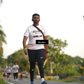Runner Photo 7683615
