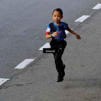 Runner Photo 7683617