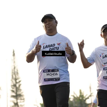 Runner Photo 7683627