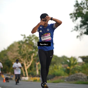 Runner Photo 7683632
