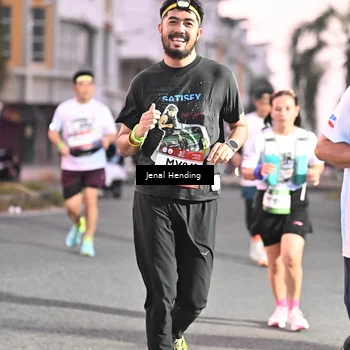 Runner Photo 7683634