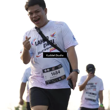 Runner Photo 7683636