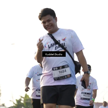 Runner Photo 7683643