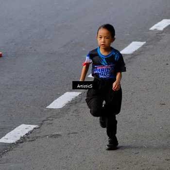 Runner Photo 7683644