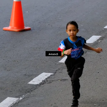 Runner Photo 7683645