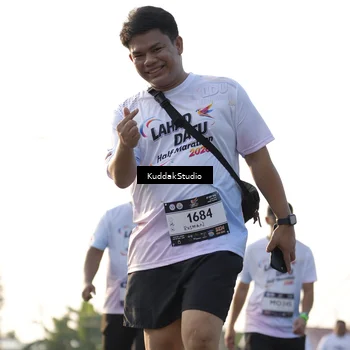 Runner Photo 7683646
